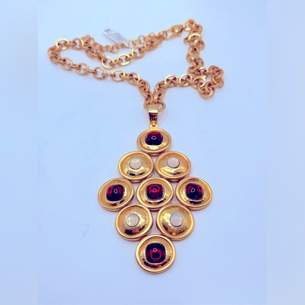 New Brighton VERSAILLES BURGANDY Large Crystal Pendant Necklace with tag